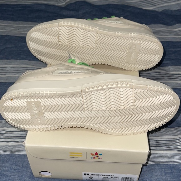 adidas Pharrell Williams SC Premiere. Size 9. LIKE NEW - Picture 9 of 13